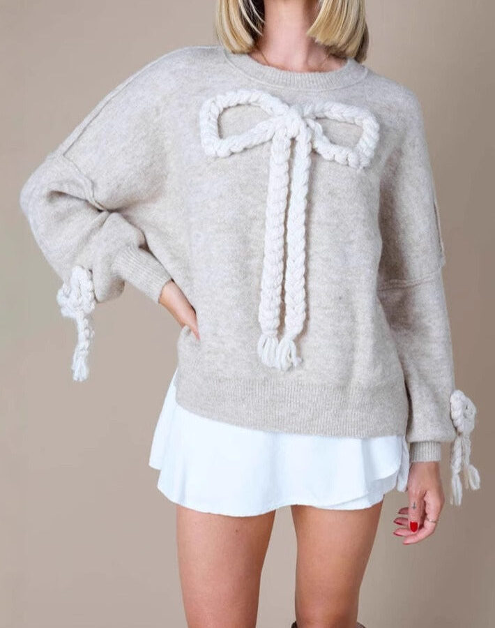3D Applique Bow Paneled Loose Sweatshirt